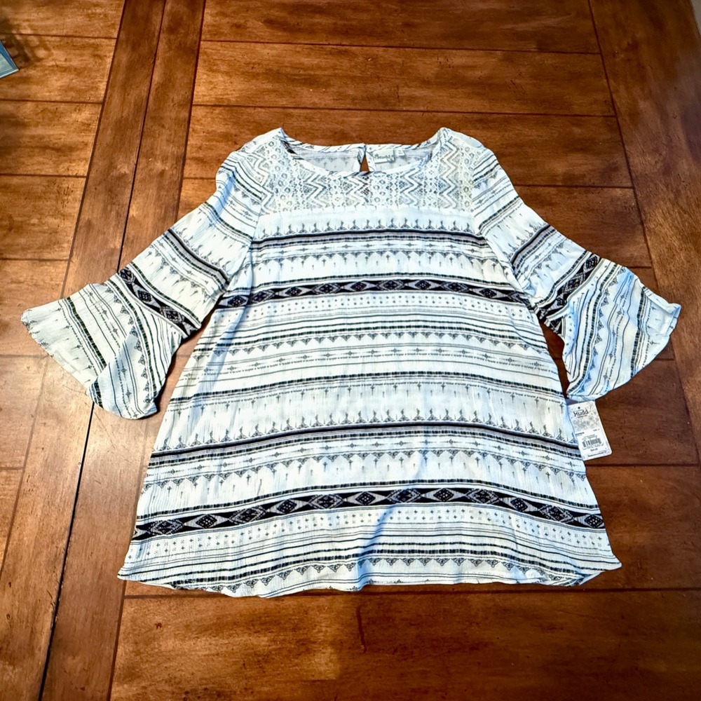 Mudd Girls Size 14 White Black Tribal Lace Yoke Bell Sleeve Top NWT DM83W001RP